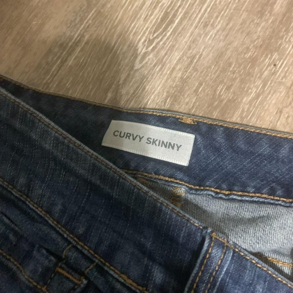 Torrid / 24 / Curvy Skinny Jeans - Picture 9 of 14